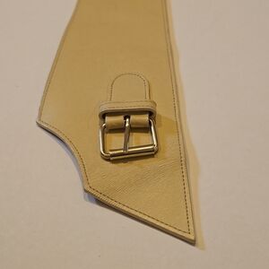 Vintage Carolina Herrera Leather Belt